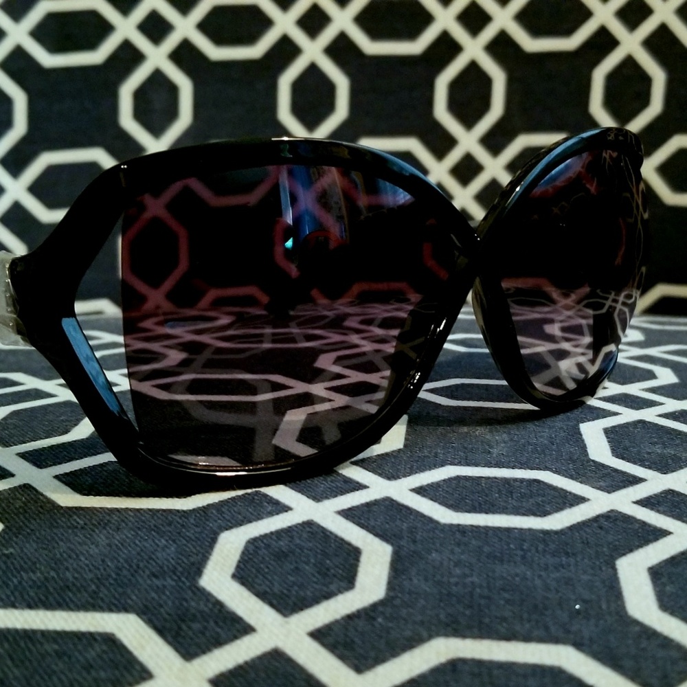 BRAND NEW Jessica Simpson Sunglasses
